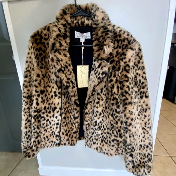Vintage Havana Jackets & Blazers - Leopard Print Faux Fur Jacket NWT